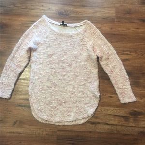 Jessica Simpson sweater